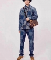 Louis Vuitton·男士斜挎包  Size:27*20*12