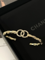Chanel·麻花扭紋鑲嵌水鉆手鐲